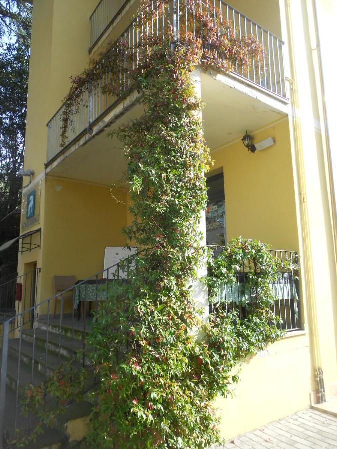 Residence Il Rampicante Monticelli Terme Exteriör bild