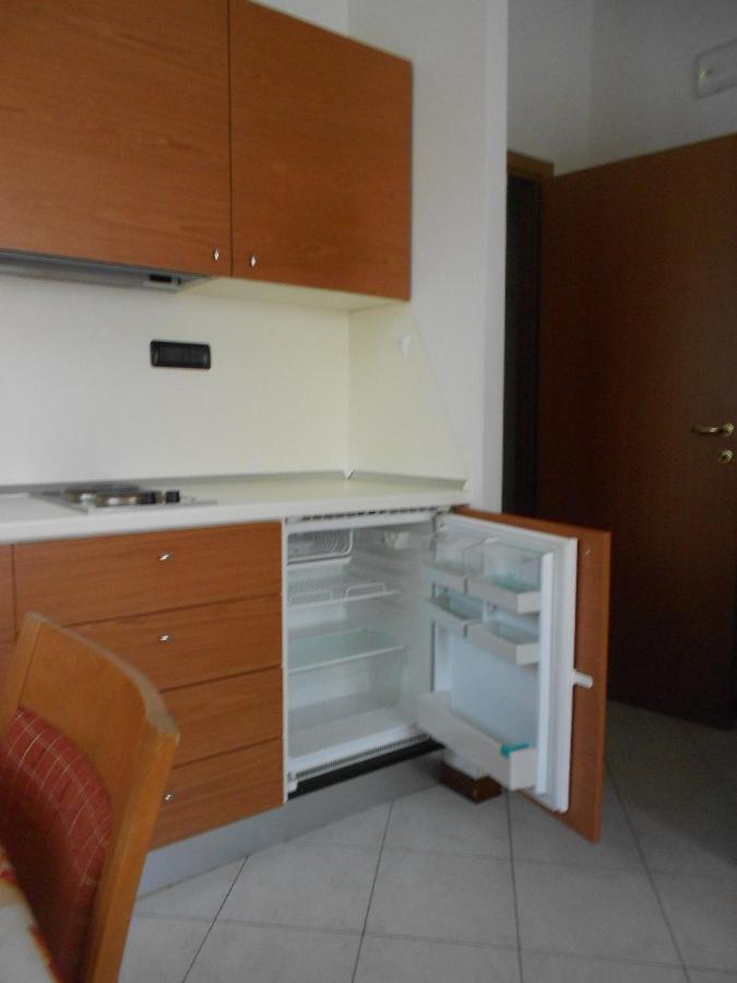 Residence Il Rampicante Monticelli Terme Rum bild